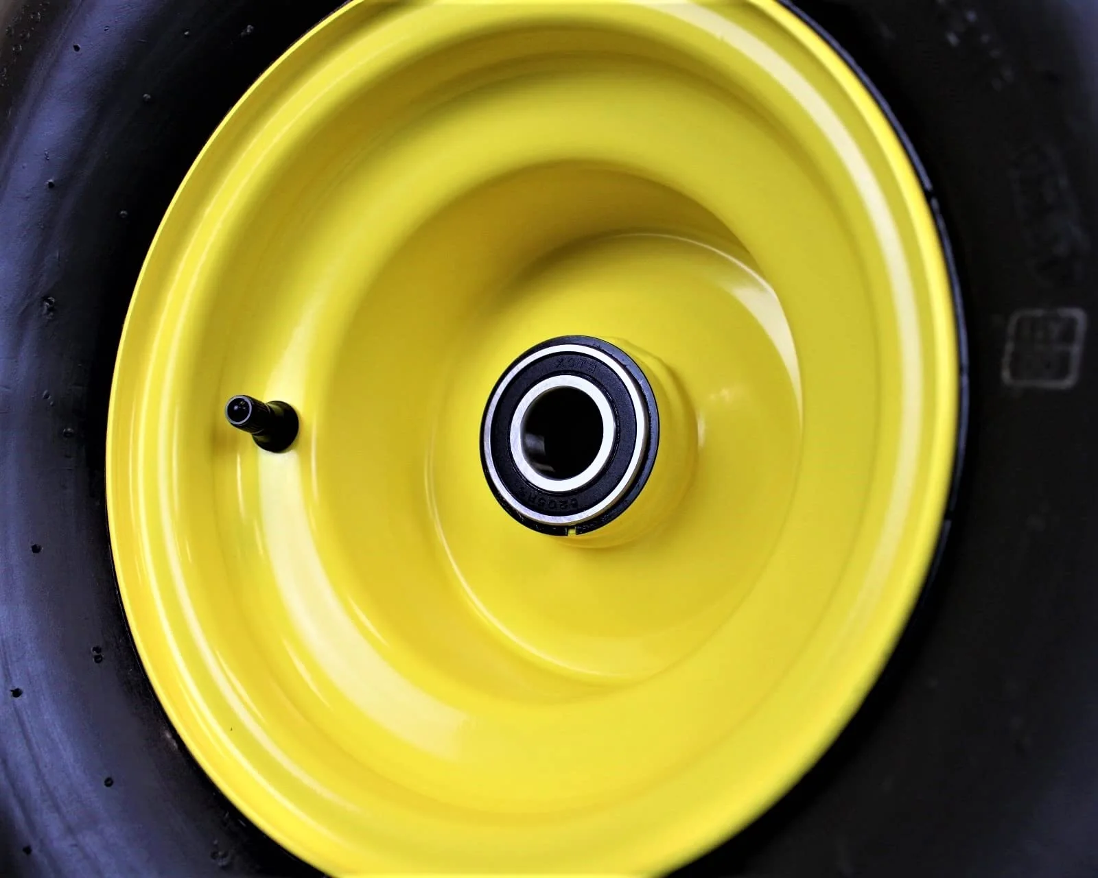 22.5x10.00-8 Front Wheel and Tire Assembly Perfectly Replaces John Deere Gator Parts AM143568 and M118820 (Set of 2) - Image 3