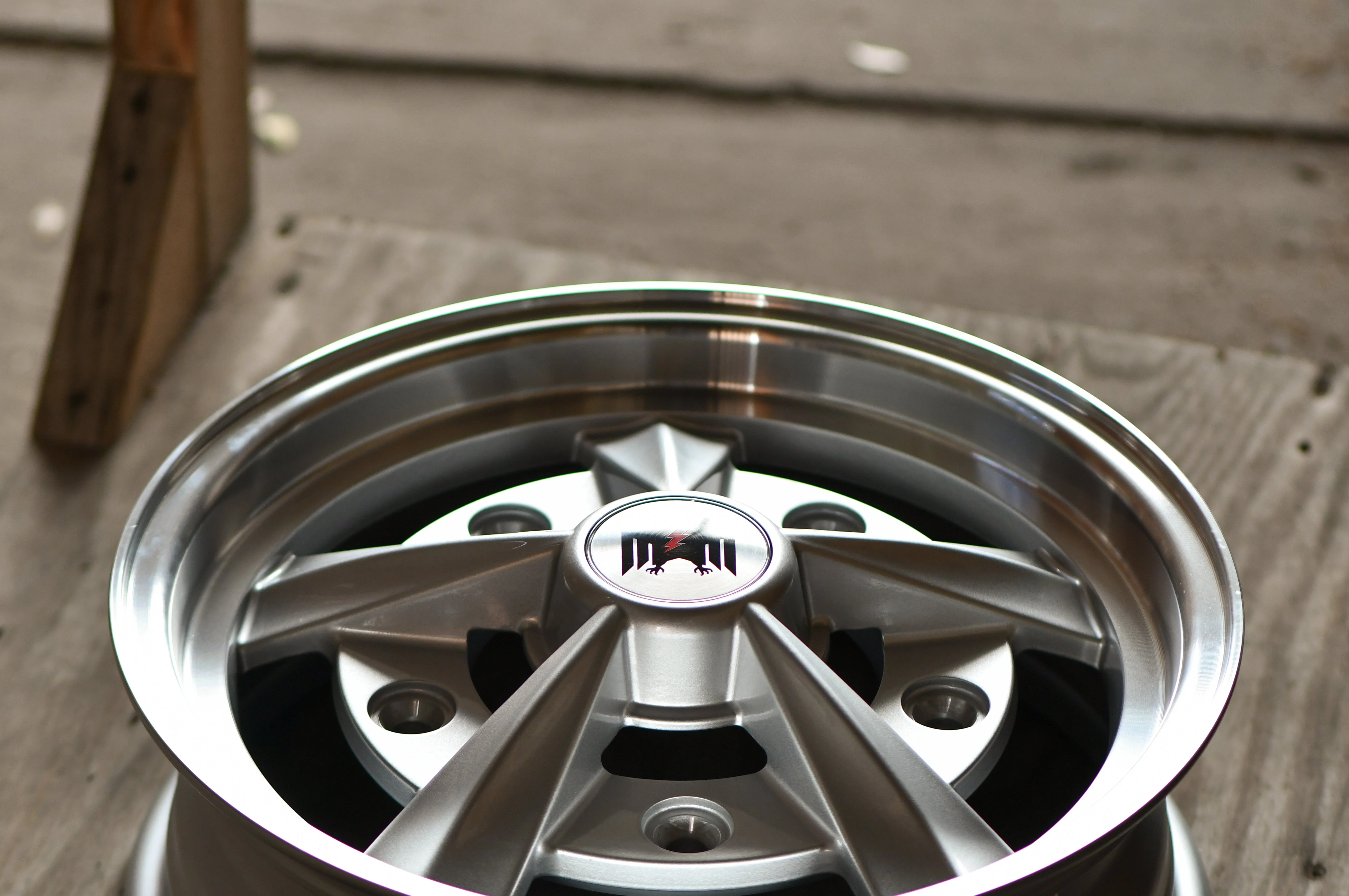 Hans | Gloss Silver Machined Lip - Image 3
