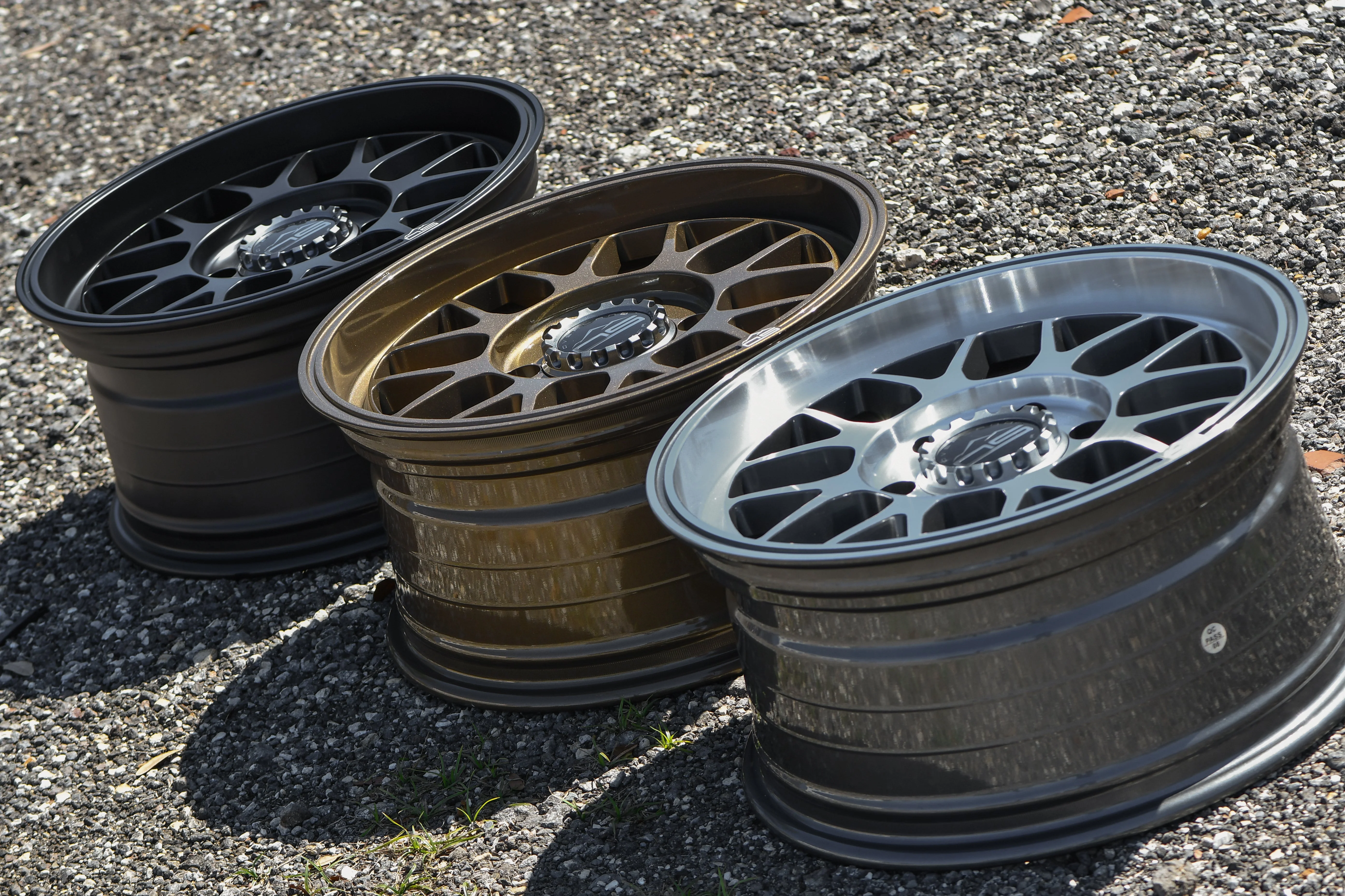 Overland Sector Hyperdrive Flow Formed 17x8.5 +25 6x139.7 106.1mm All Gloss Bronze - Image 7